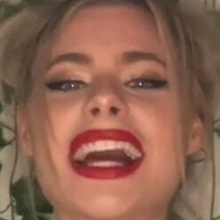Livimavie Desnuda
