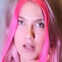Lola Abbey Desnuda