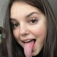 Long Tongue Fetish Desnuda