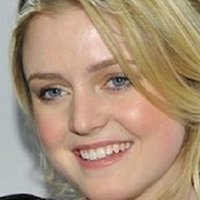 Lorraine Nicholson Desnuda
