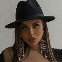 Lybov Kalish Desnuda