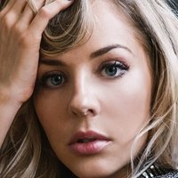MacKenzie Porter Desnuda