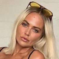 Magee_elle Desnuda