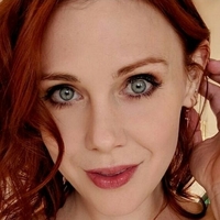 maitlandward Desnuda