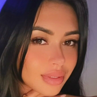 Makanamakamaem Desnuda