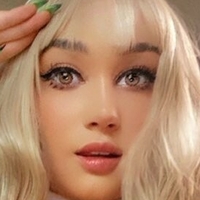 Mimi Ue Desnuda