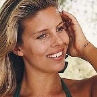 Natasha Oakley Desnuda