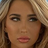 Nikita Sullivan Desnuda
