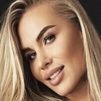 Noele Natalia Desnuda