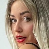 Paola Celeb Desnuda