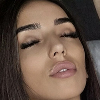 Petite Loren Desnuda