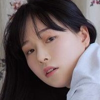 Pia 피아 Desnuda