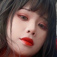 Pyon Lay Desnuda