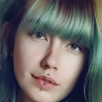 queen_purp Desnuda
