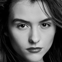 Quinn Shephard Desnuda
