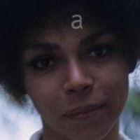 Rosalind Cash Desnuda