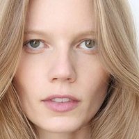 Saara Sihvonen Desnuda