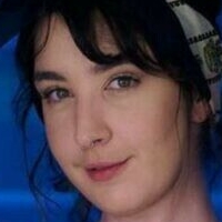 Sarah Button Desnuda