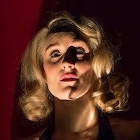 Sheila Vale Desnuda