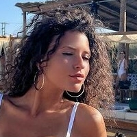 Sonia Sghairi Desnuda