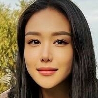 Thea Lee Desnuda