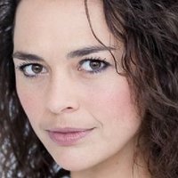Tinarie Van Wyk-Loots Desnuda
