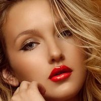 Trista Mikail Desnuda