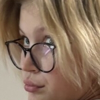 Vici-Vivacious Desnuda