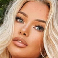Vlada Glukhova Desnuda