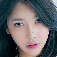 Yoon Cherry 윤체리 Desnuda