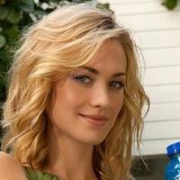 Yvonne Strahovski Desnuda