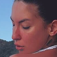 Zvezdana Desnuda